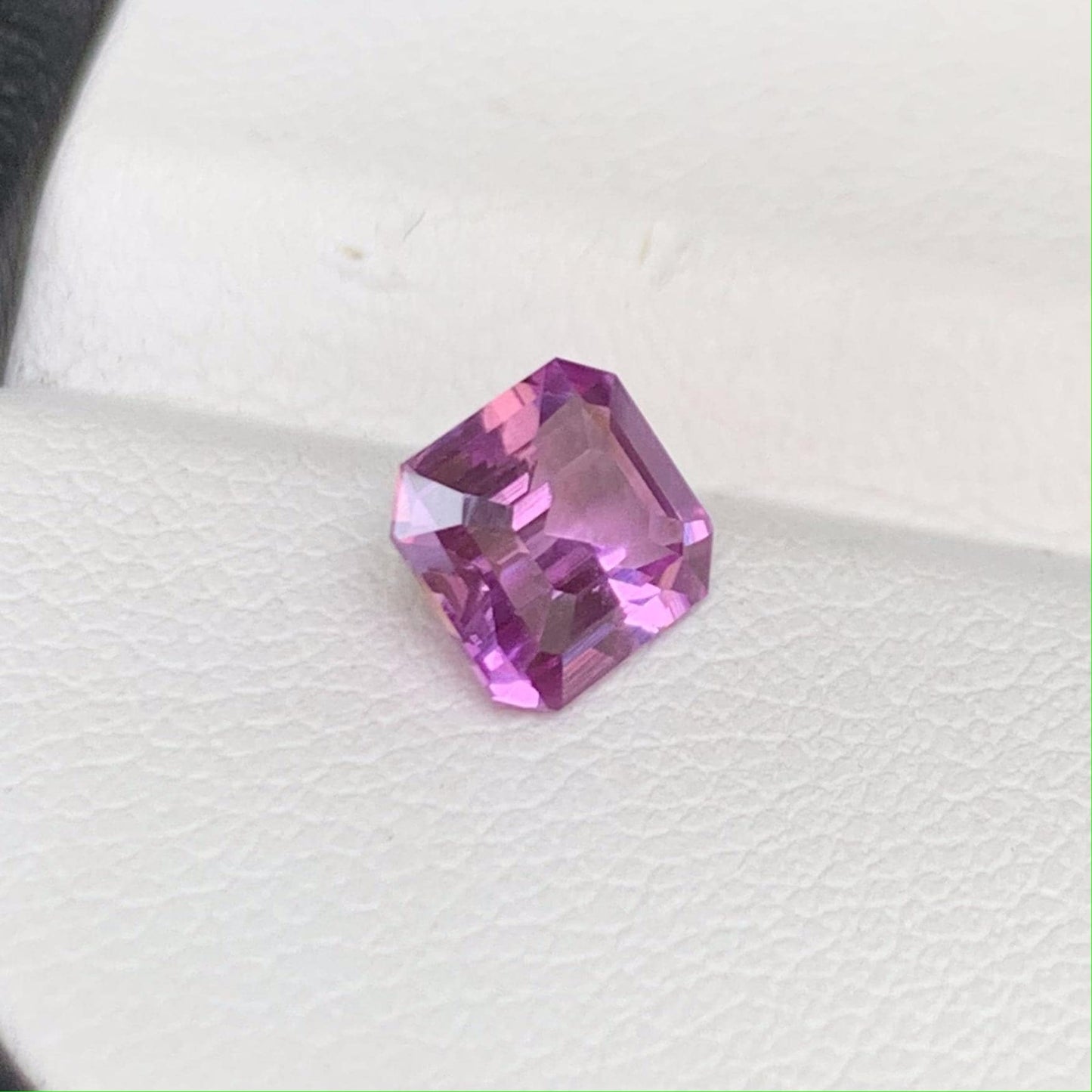 Natural Pink Sapphire 1.10ct - (H)