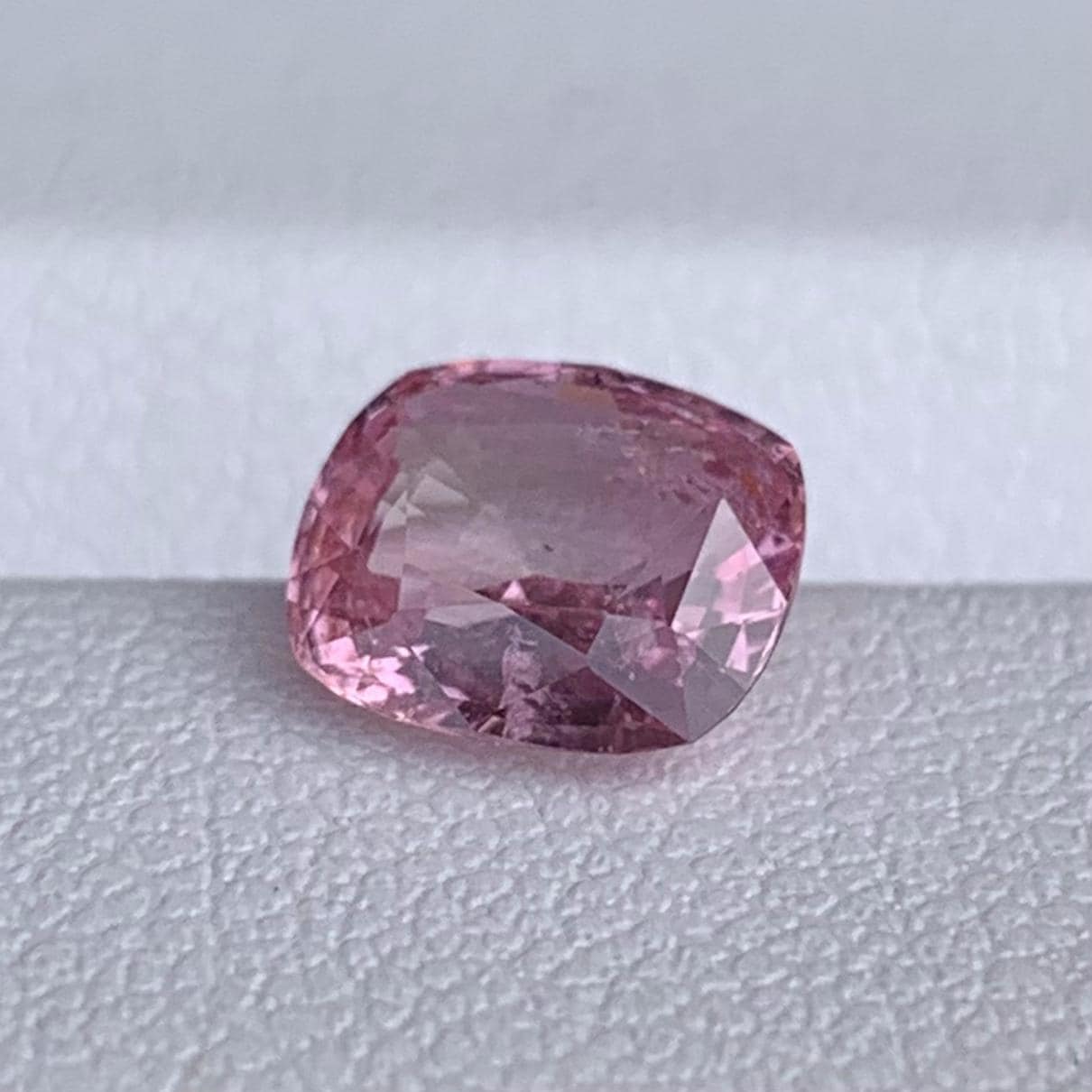 Natural Sunrise Padparadscha Sapphire 1.52ct - (UH)
