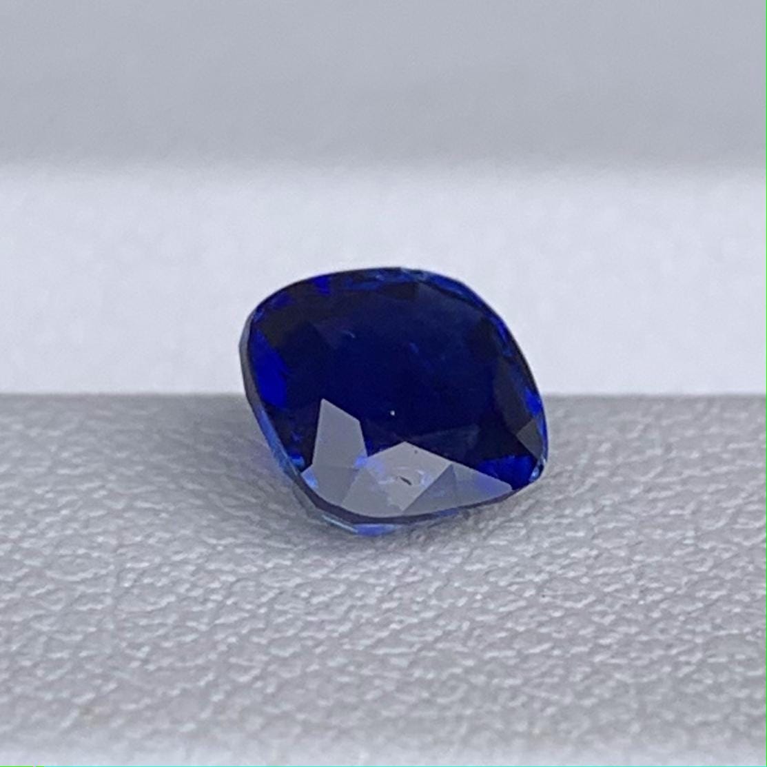 Natural Ceylon Royal Blue Sapphire 1.01ct - (H) - Baza Boutique