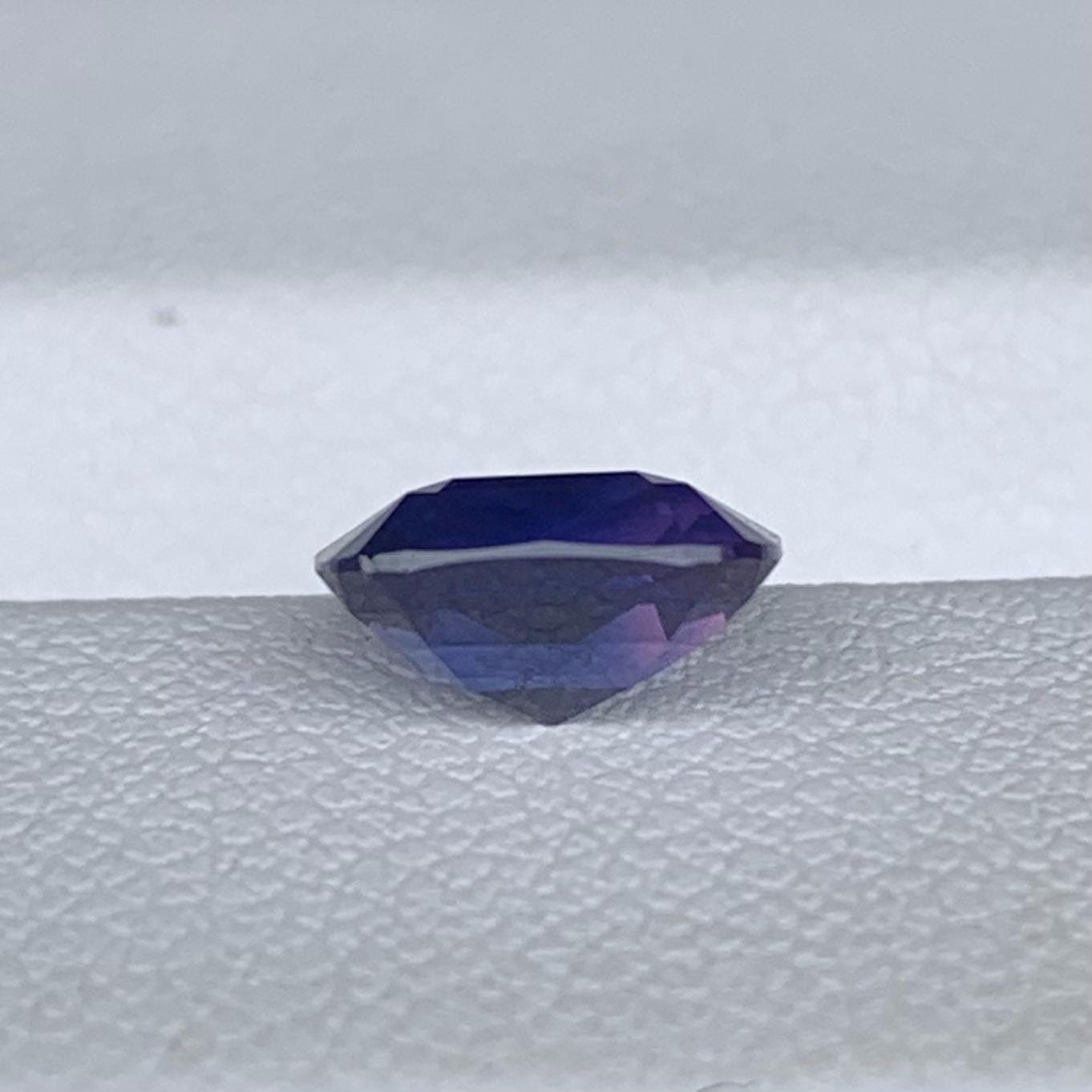 Rare Purple Blue Bi Color Sapphire 1.55ct - (UH)
