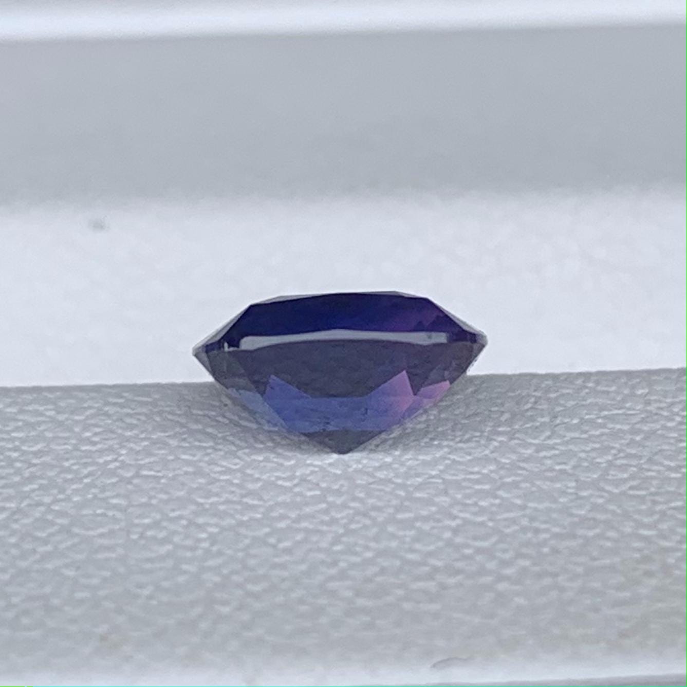 Rare Purple Blue Bi Color Sapphire 1.55ct - (UH)