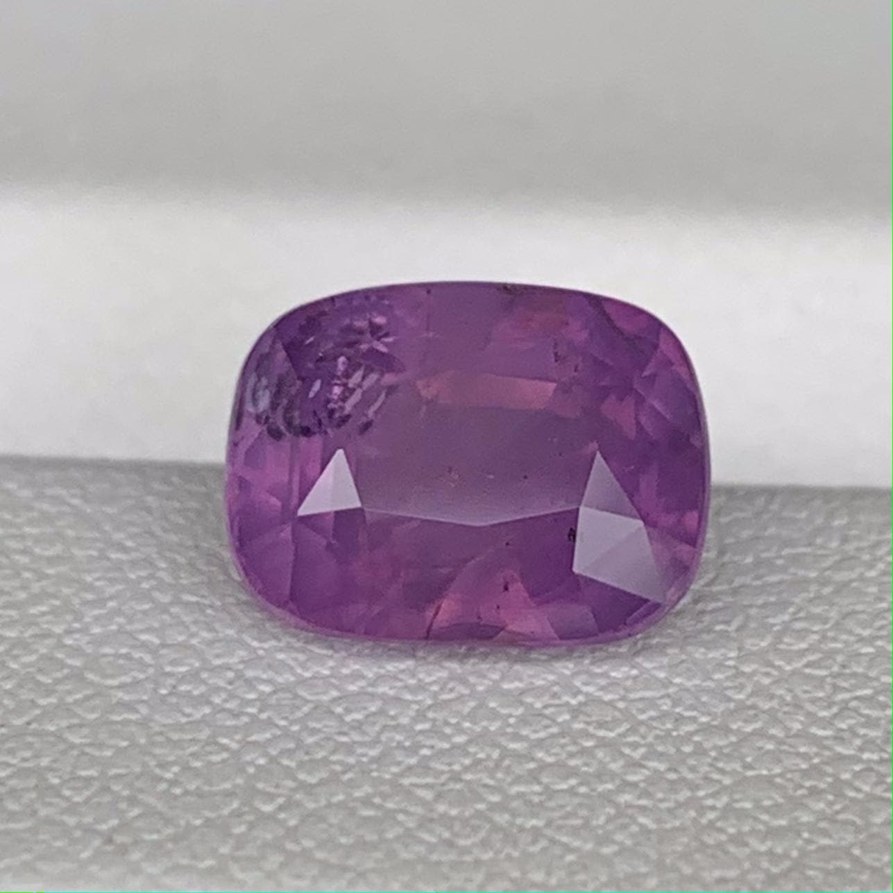 Natural Purple Sapphire 3.15ct - (UH) - Baza Boutique