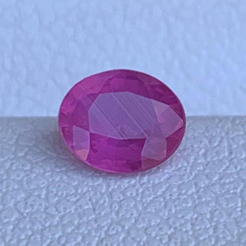 Natural Oval Cut Pinkish Ruby 0.54ct - (UH)