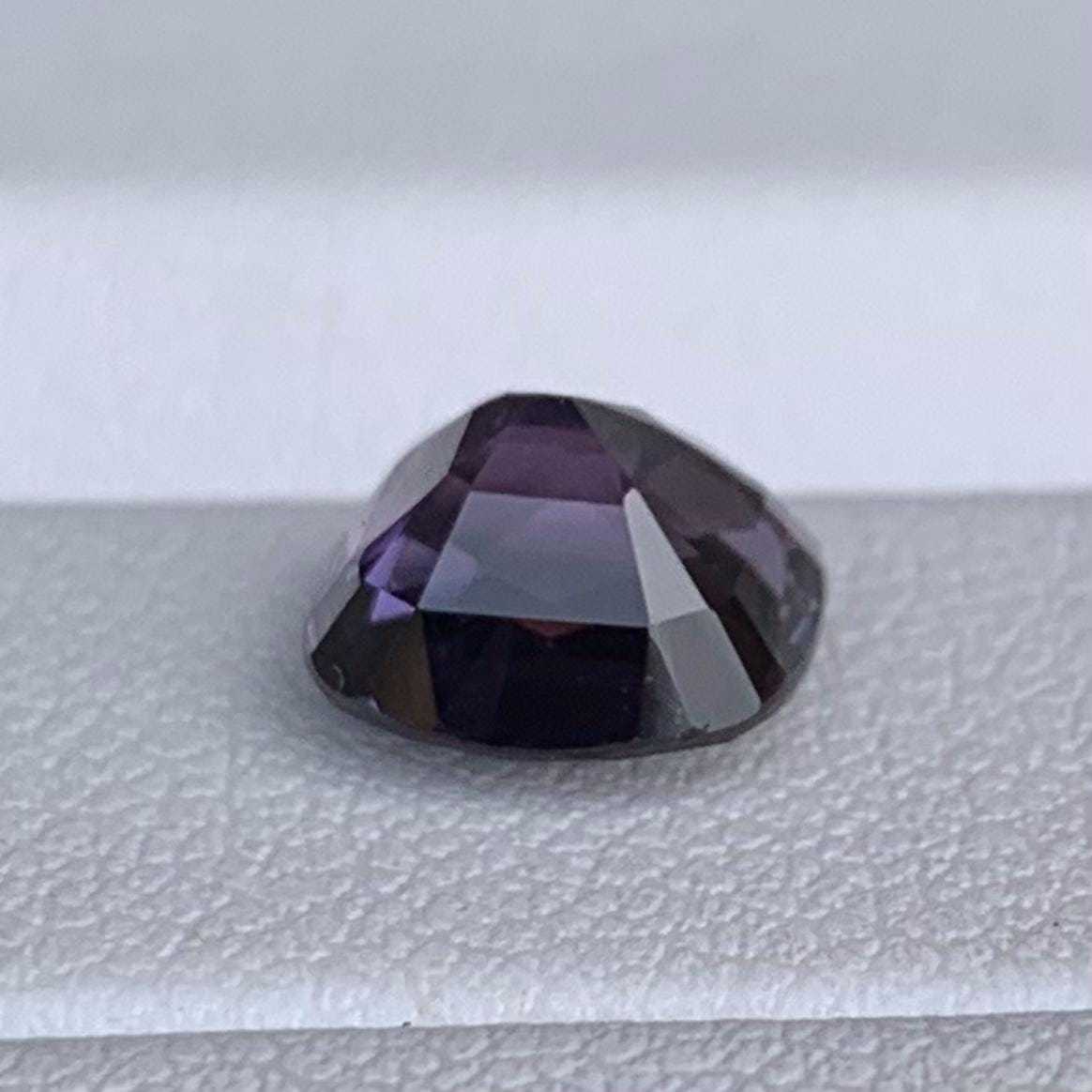 Natural Bi Color Sapphire 2.35ct - (H) - Baza Boutique