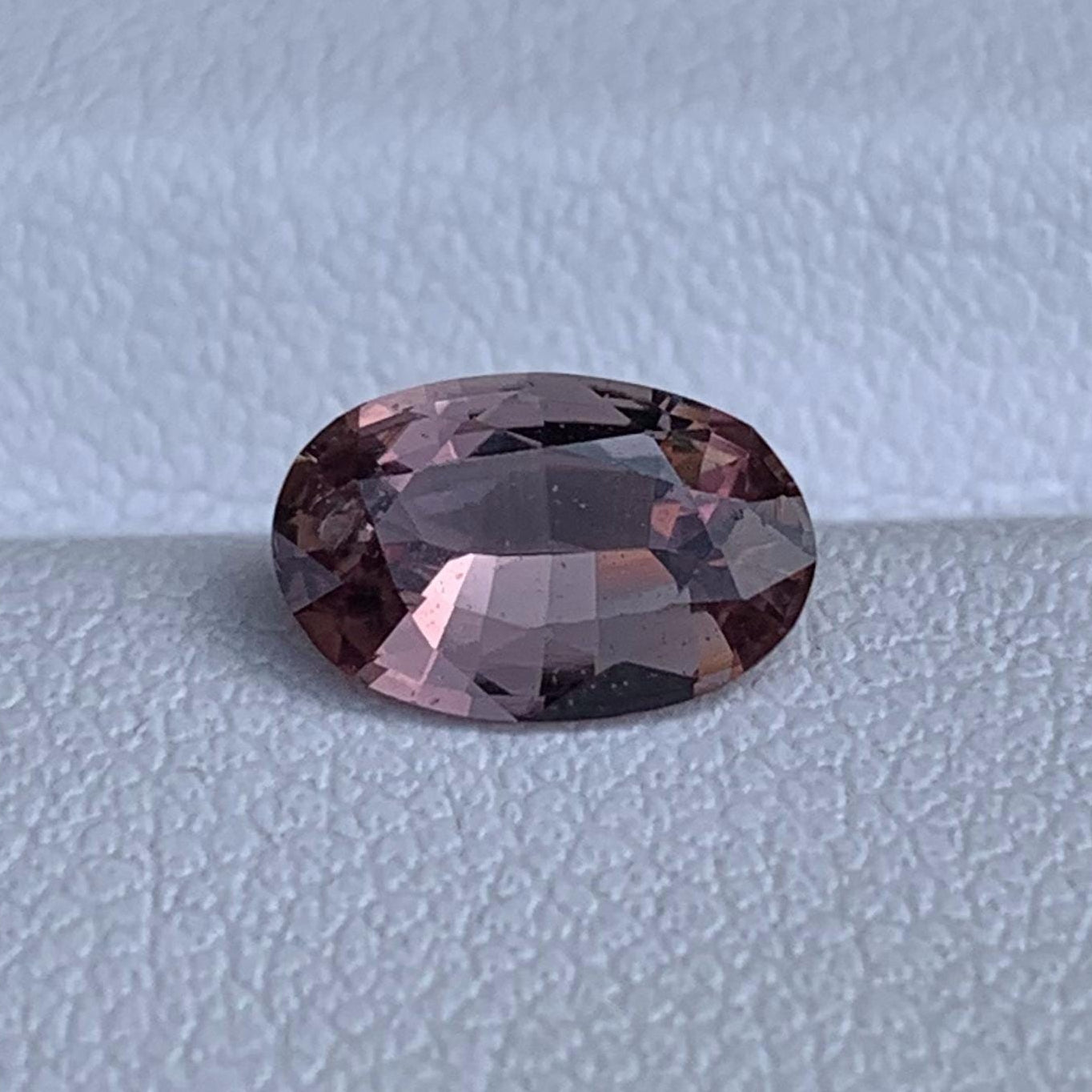 Natural Whiskey Sapphire 1.22ct Heated  Oval Cut Loose Gemstone for Ring or Pendant