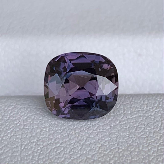 Natural Bi Color Sapphire 2.35ct - (H) - Baza Boutique