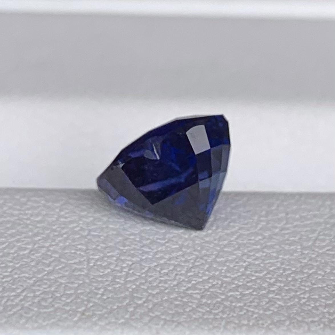 Unheated Heart Shaped Royal Blue Sapphire 2.10 - (UH) - Baza Boutique