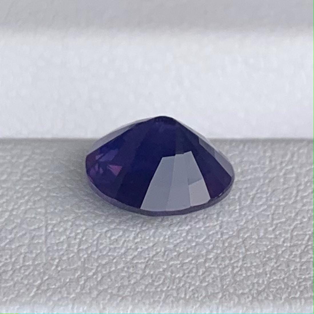 Rare Color Changing Blue Sapphire 2.50 - (UH) - Baza Boutique