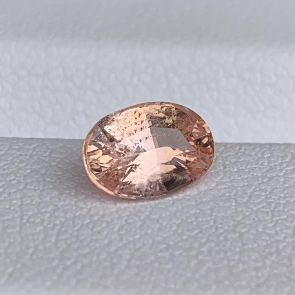 Natural Padparadscha Sapphire 1.02ct - (UH)