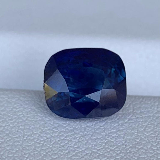 Unheated Ceylon Royal Blue Sapphire 2.64ct - (UH) - Baza Boutique