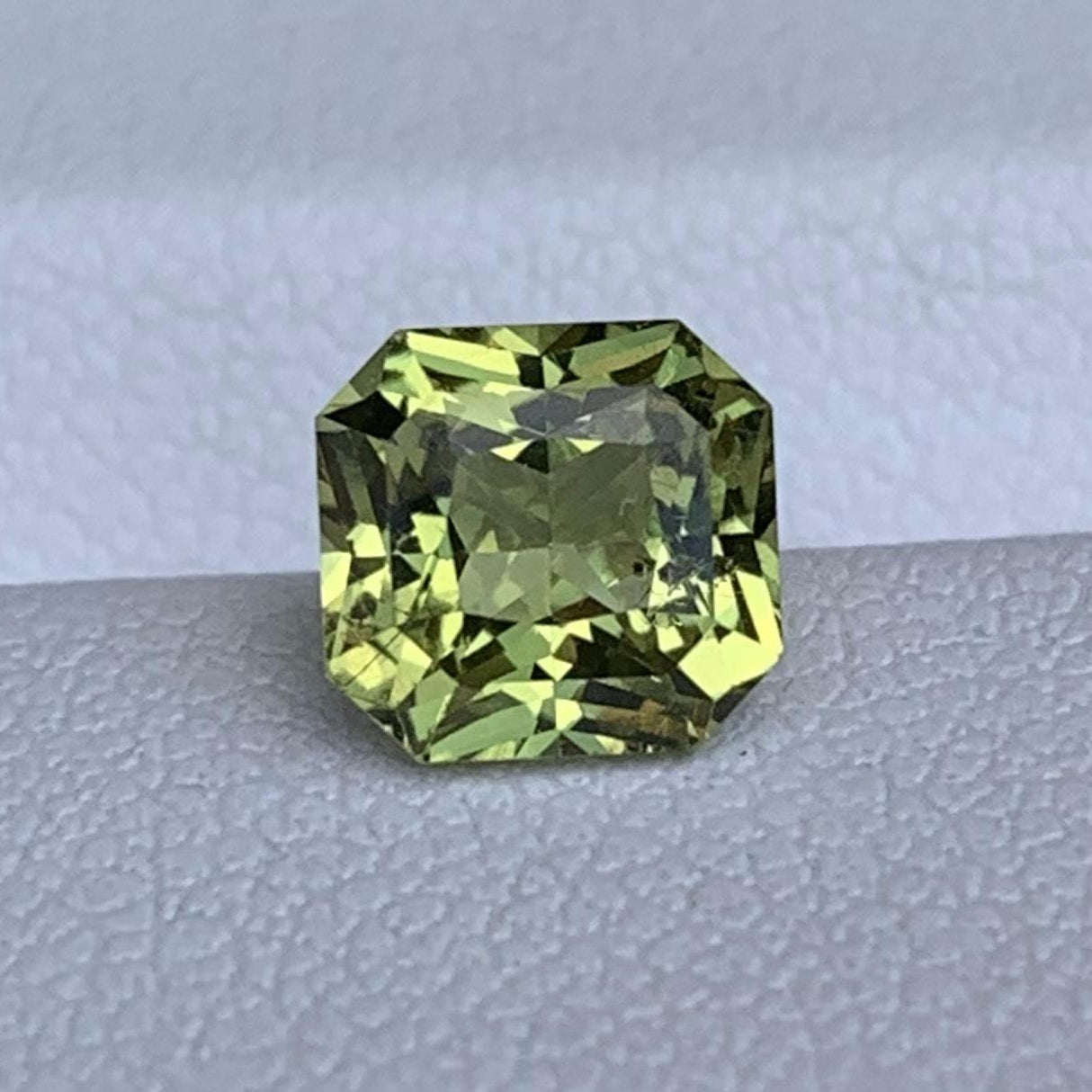 Natural Radiant Cut Vanadium Chrysoberyl 1.79ct - (UH)
