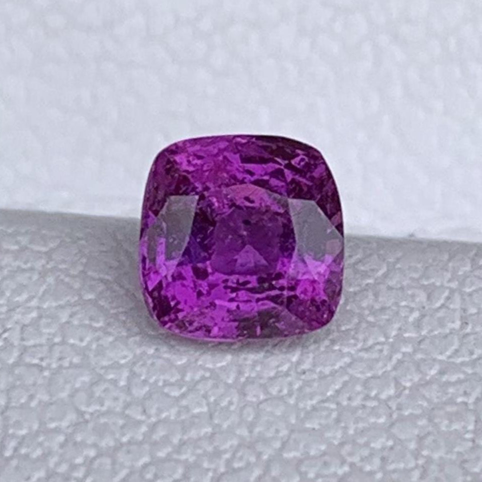 Natural Cushion Cut Violet Sapphire 0.62ct - (UH