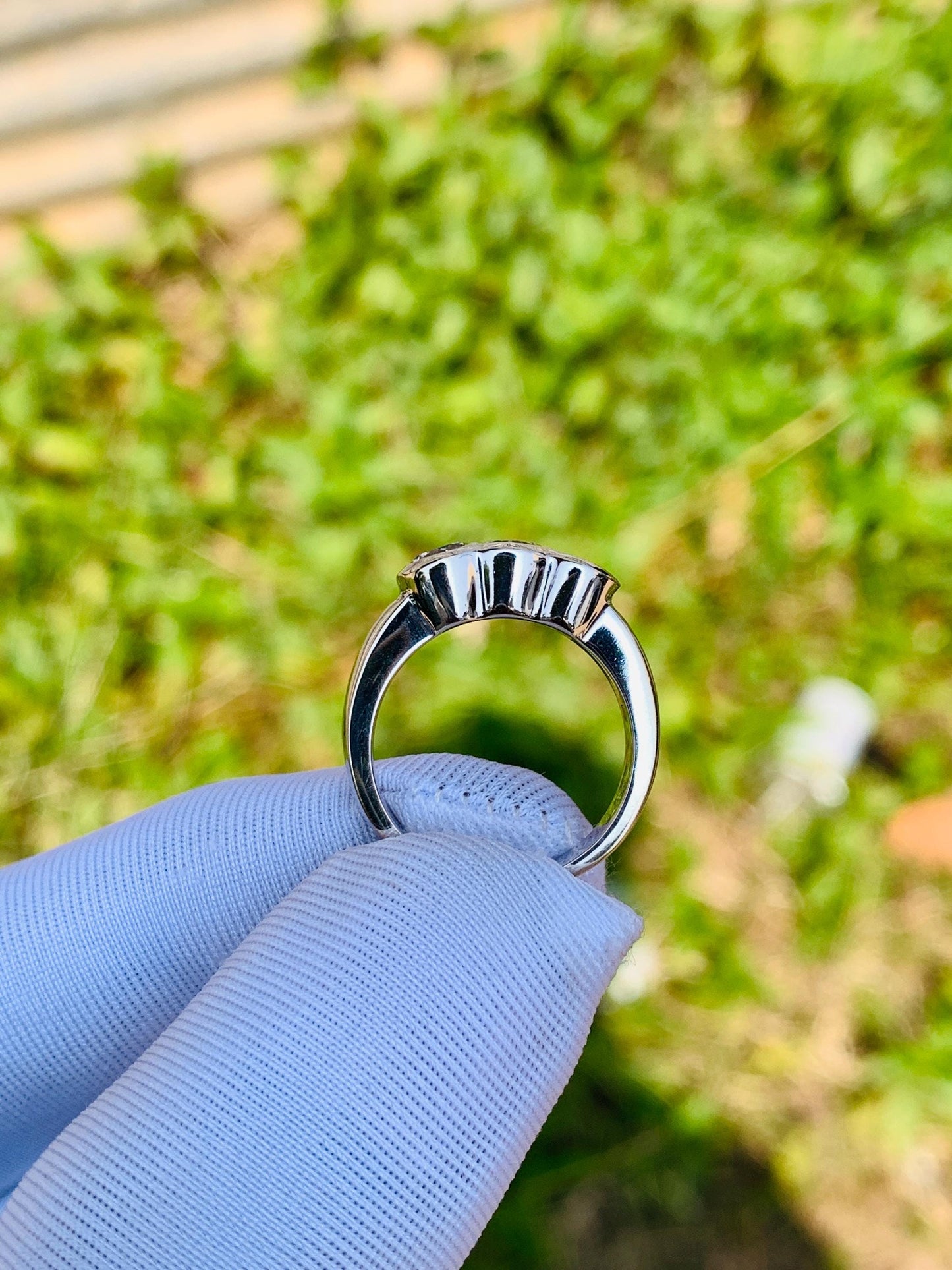 1.40ct VS2 Natural Diamond Three Stone Ring – 14K White Gold