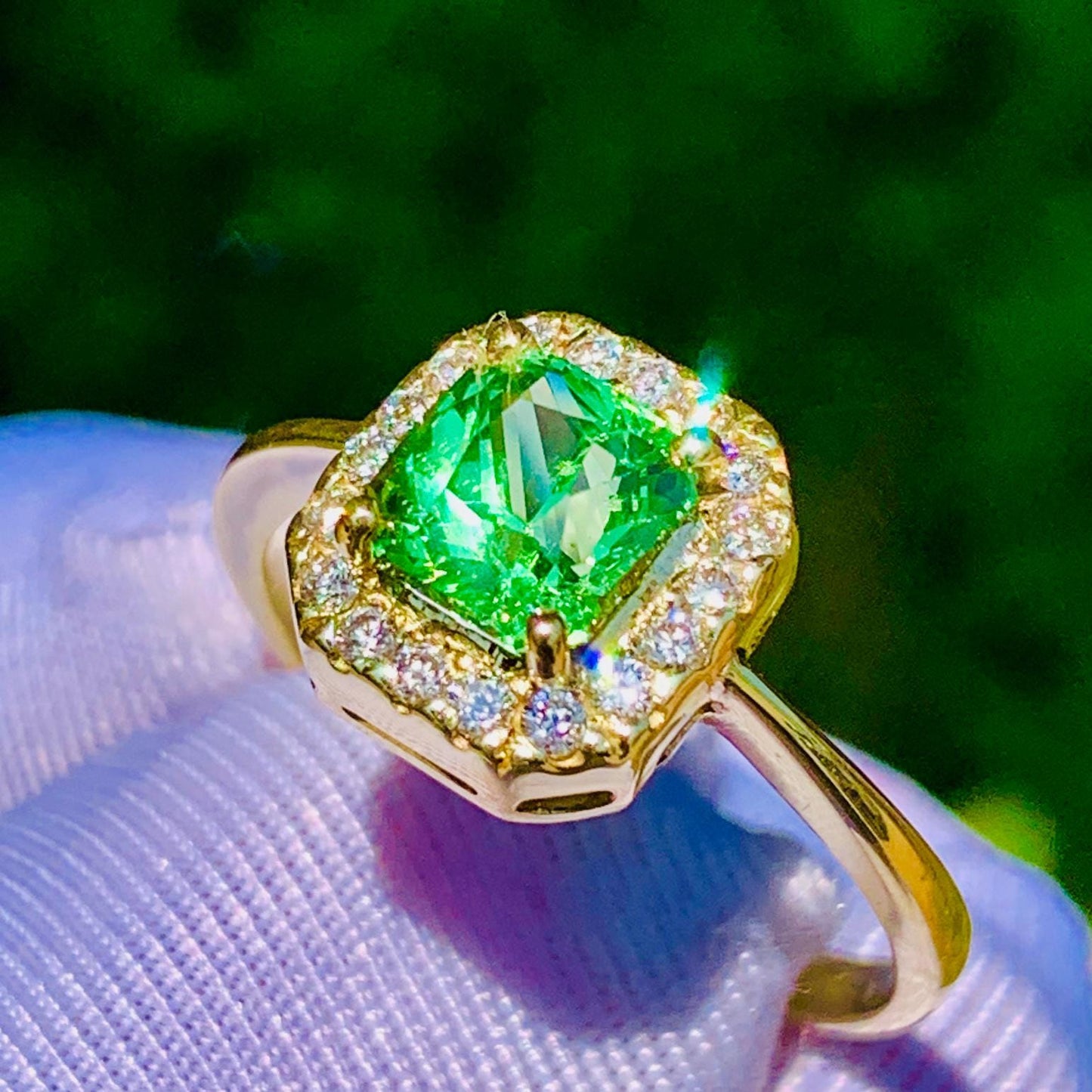 1.52ct Tsavorite Garnet Ring – 14K Rose Gold & Natural Diamonds
