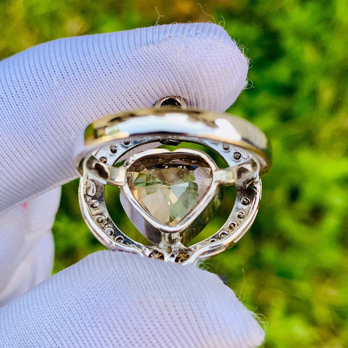 6.60ct Heart Sapphire Ring – 14K Yellow Gold