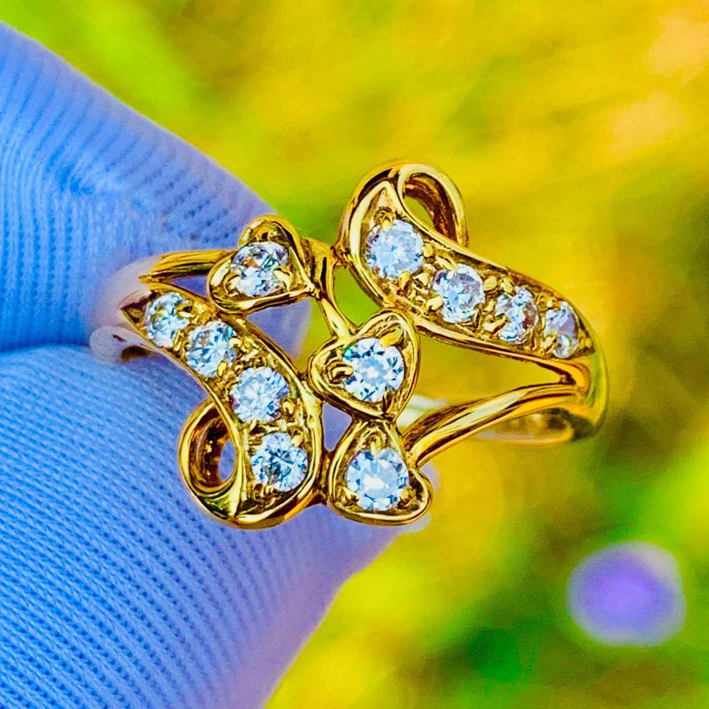 Natural Diamond Ring – 18K Yellow Gold