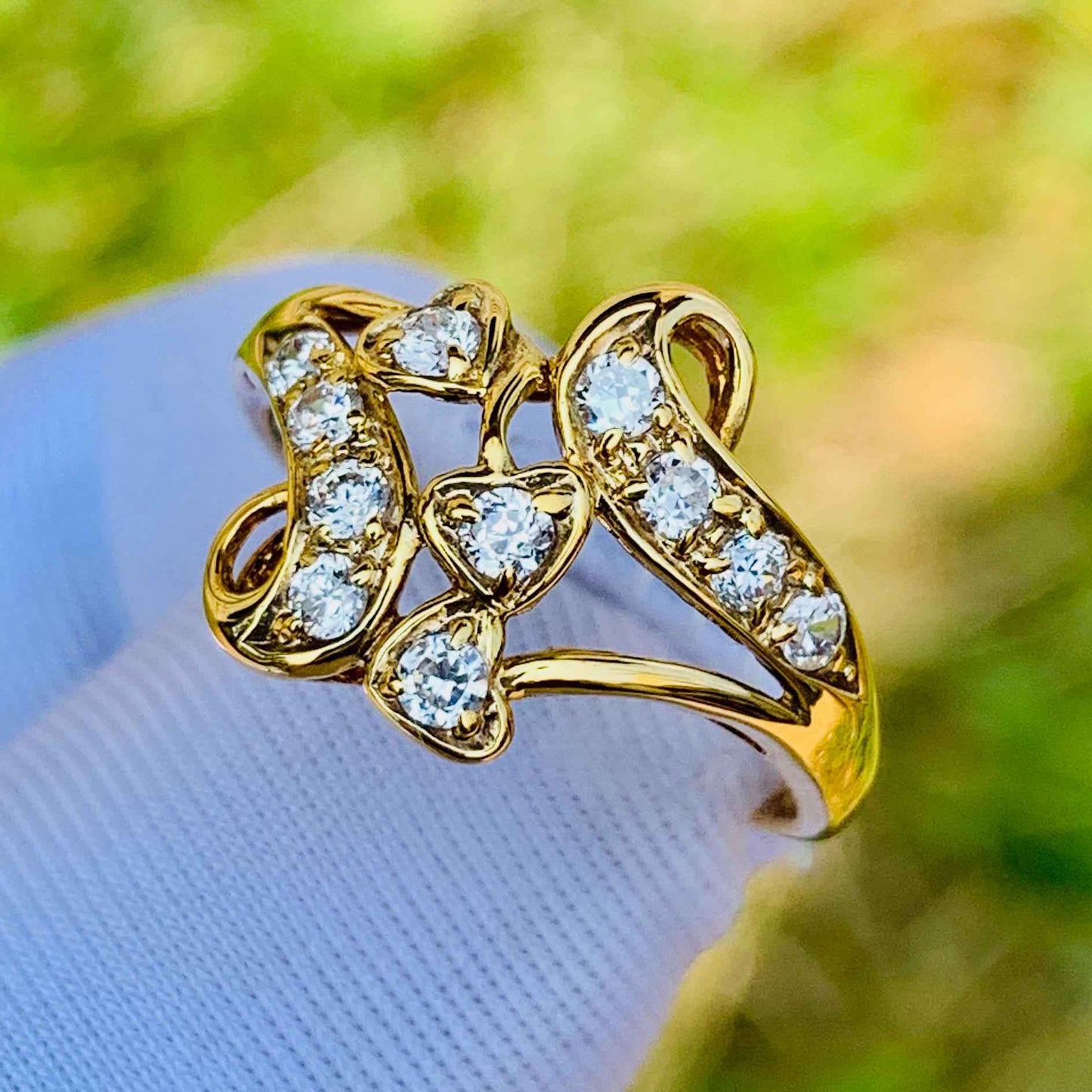 Natural Diamond Ring – 18K Yellow Gold