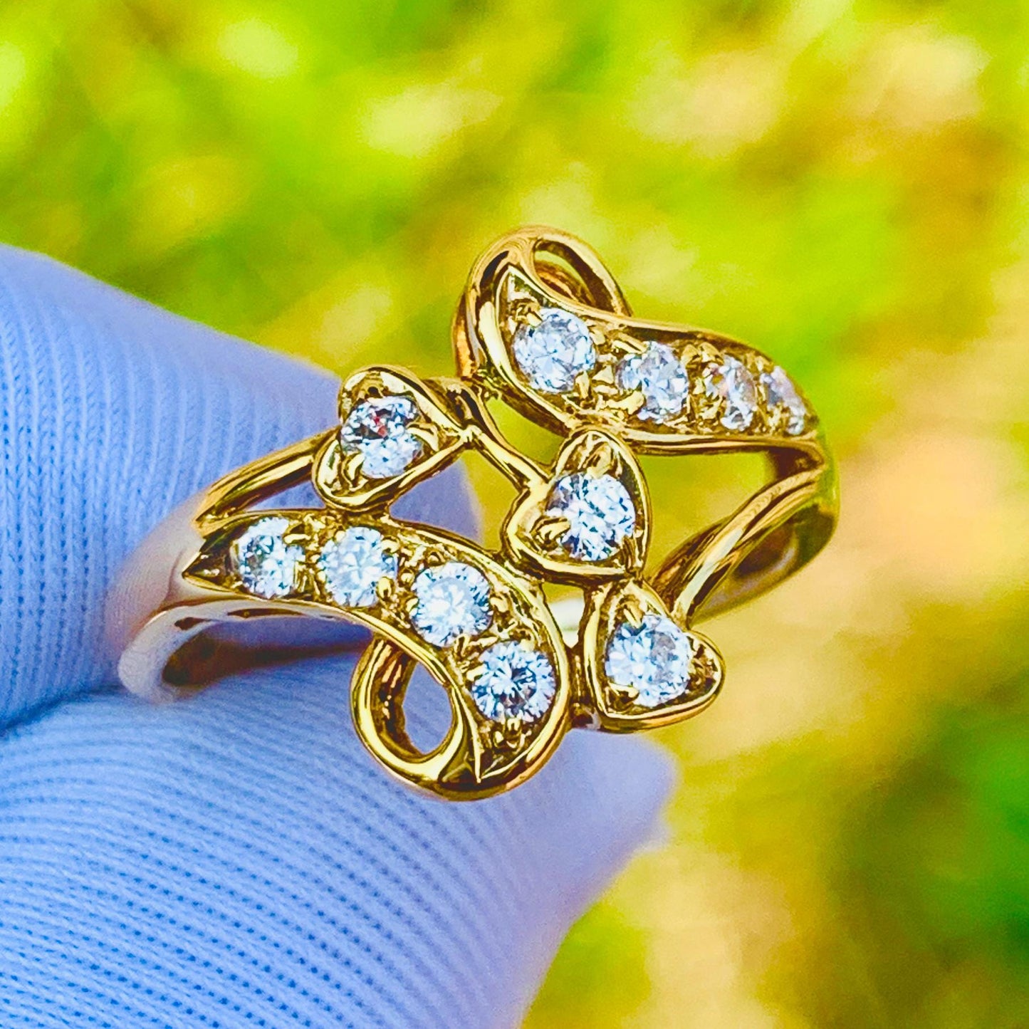 Natural Diamond Ring – 18K Yellow Gold