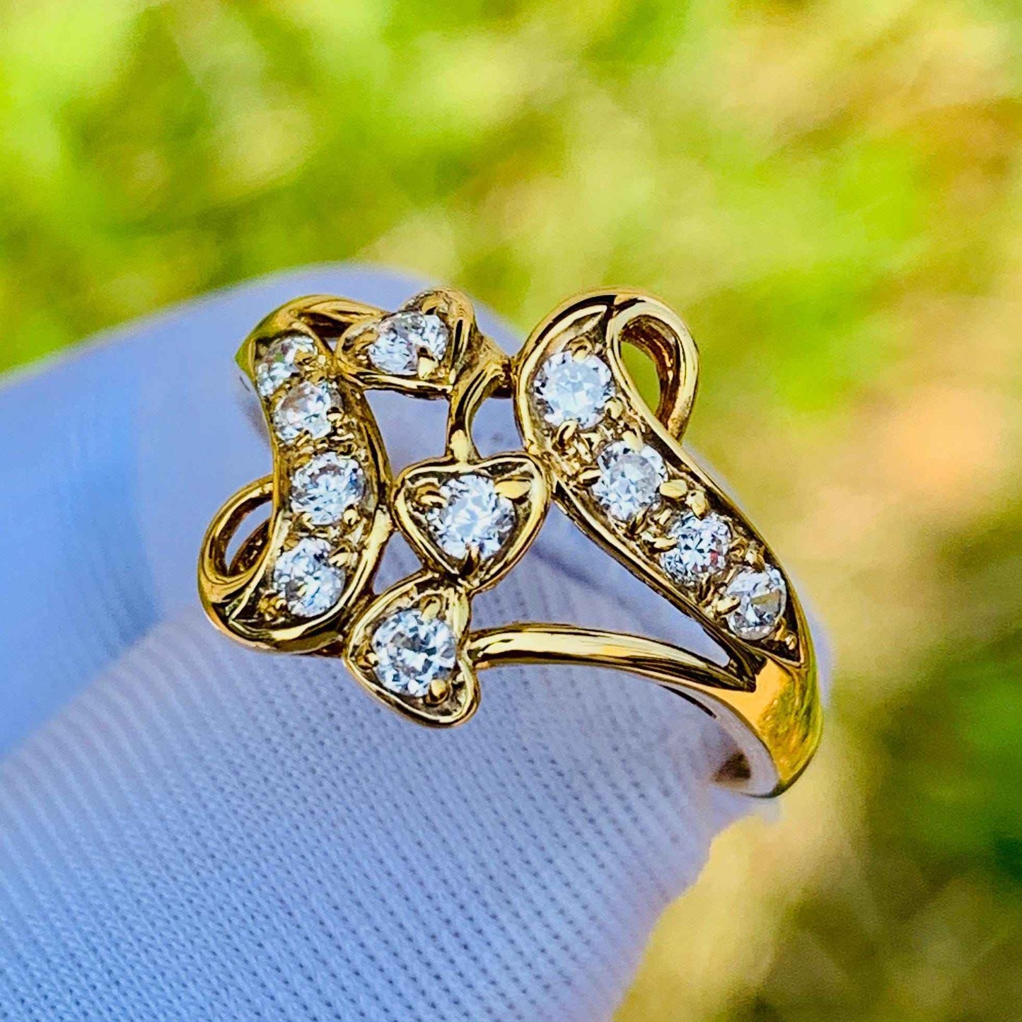 Natural Diamond Ring – 18K Yellow Gold