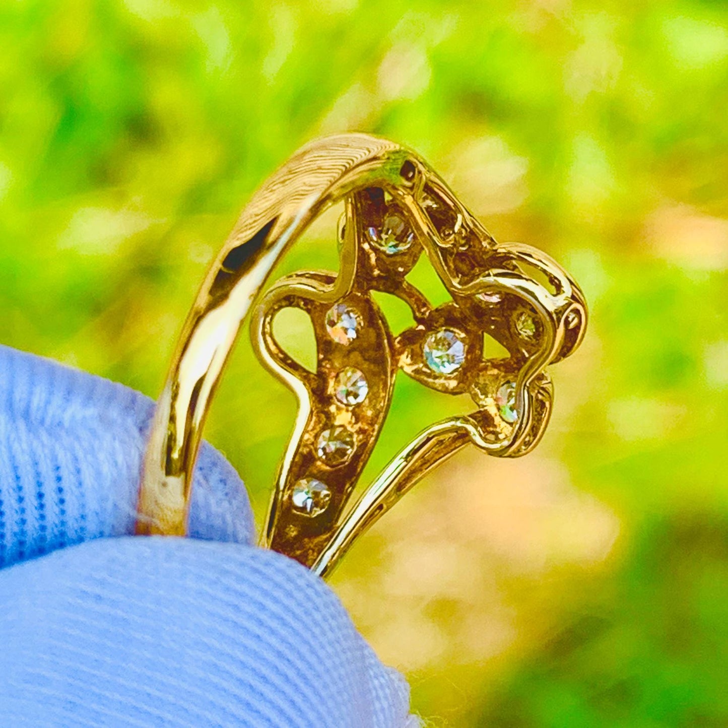 Natural Diamond Ring – 18K Yellow Gold