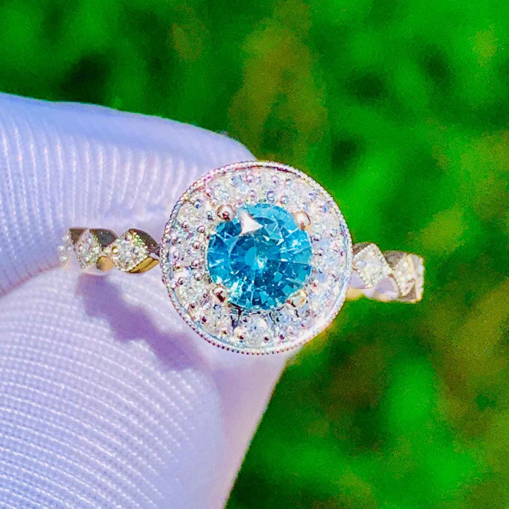 Teal Sapphire Halo Ring – 14K White Gold & Natural Diamonds