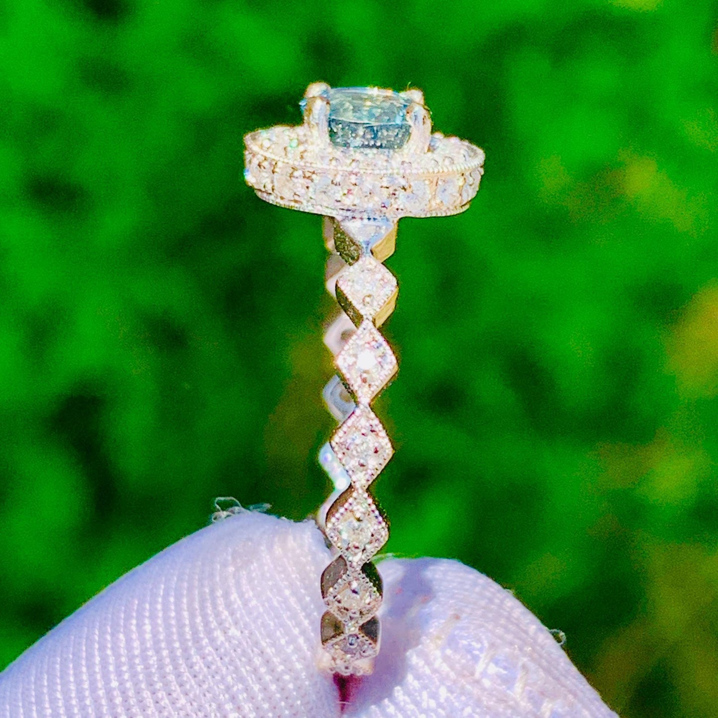 Teal Sapphire Halo Ring – 14K White Gold & Natural Diamonds