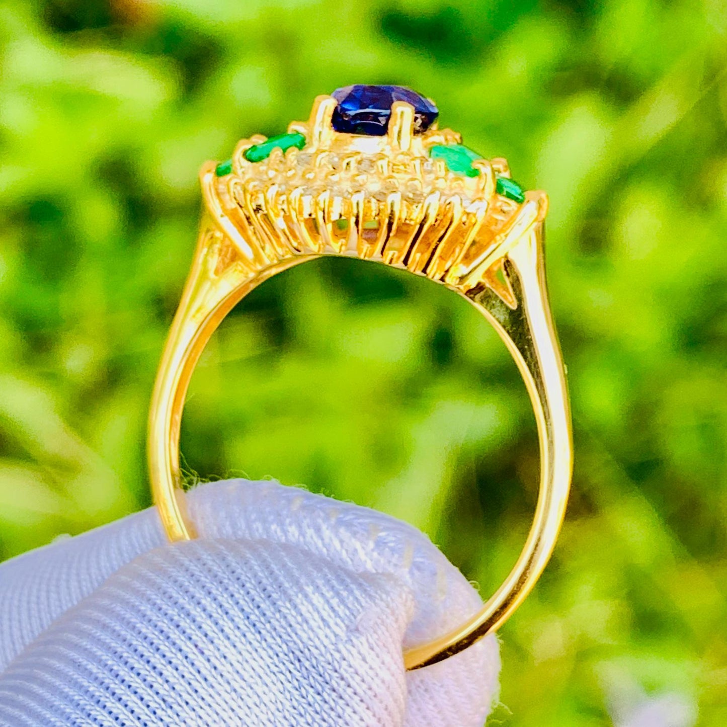 4.28ct Royal Blue Sapphire Ring – 14K White Gold with Natural Emeralds & Diamonds