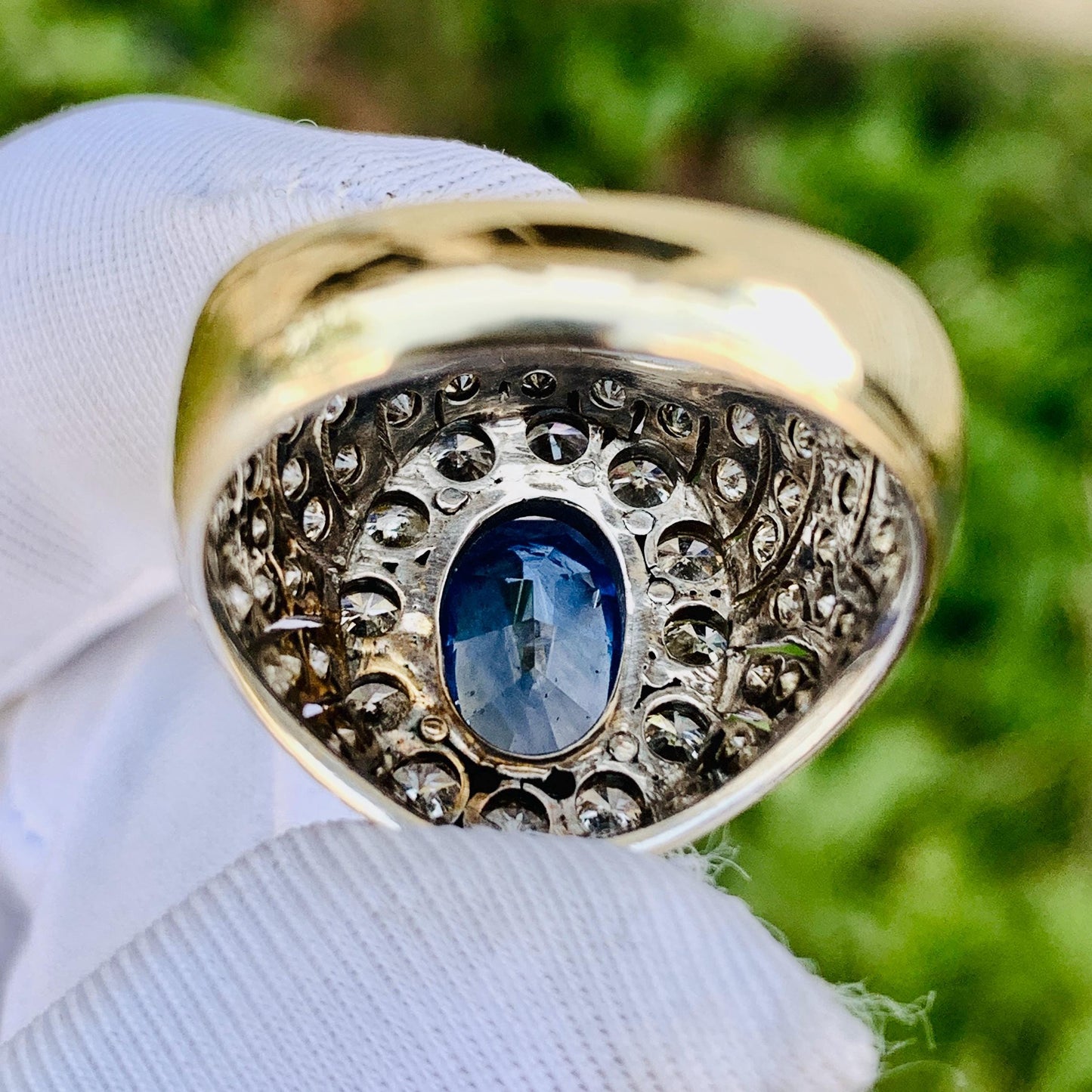 4.28ct Cornflower Blue Sapphire Ring – White Gold & Natural Diamonds