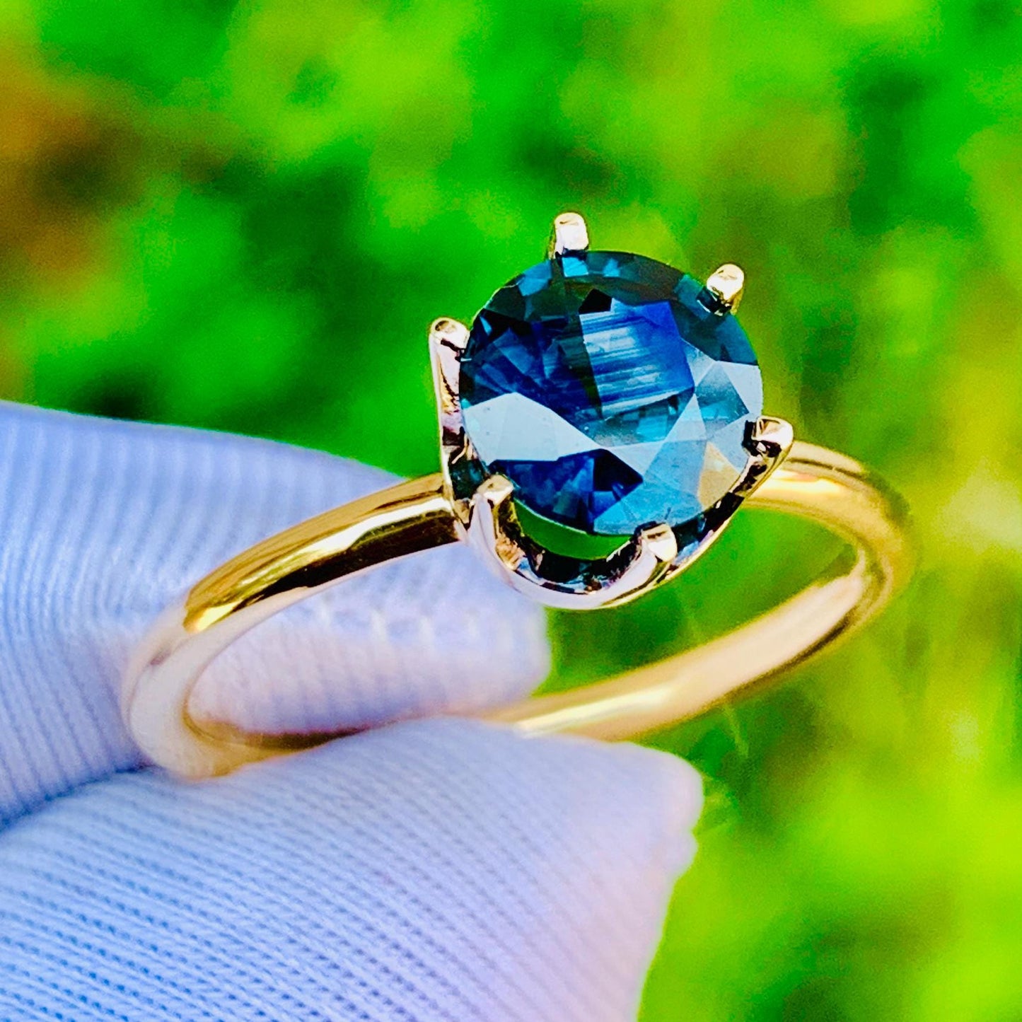 1.50ct Teal Sapphire Ring – 14K White Gold
