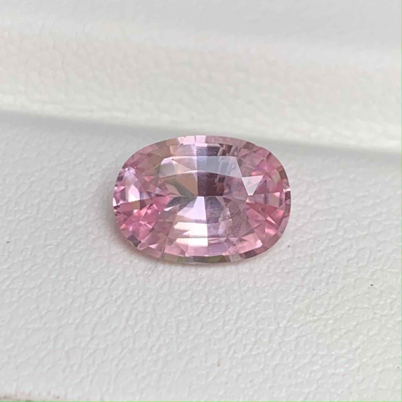 Natural Padparadscha Sapphire 1.74ct Heated  Oval Cut Loose Gemstone for Ring or Pendant