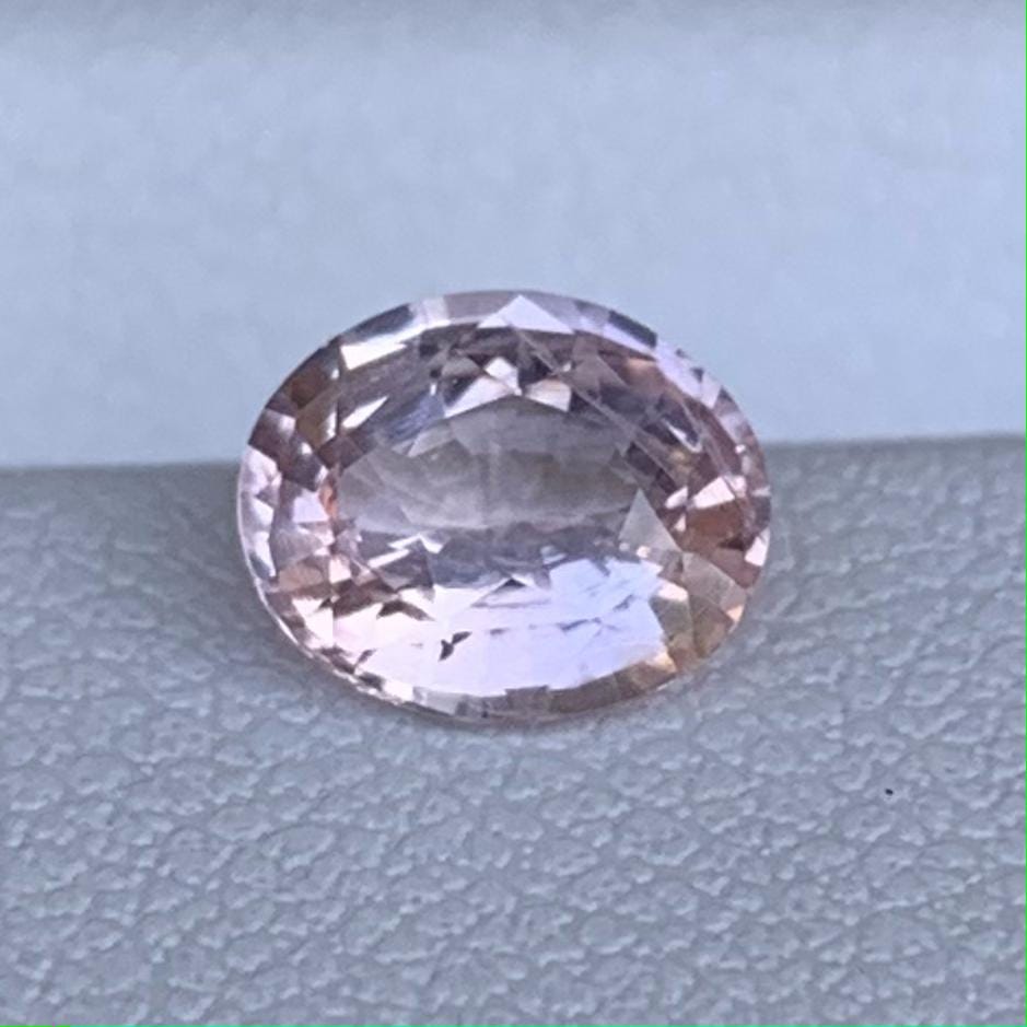 Unheated Peach Sapphire 1.08ct  Natural Oval Cut Pastel Gemstone for Fine Jewelry