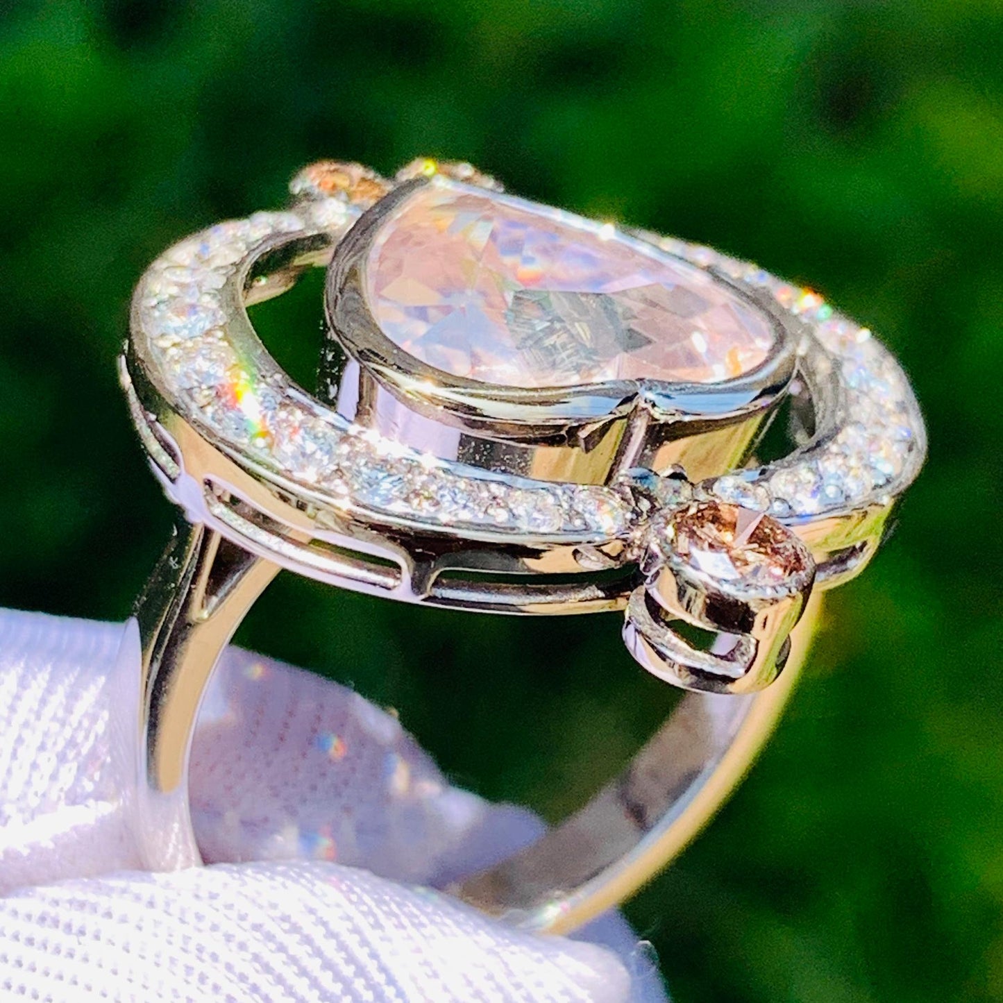 6.60ct Heart Sapphire Ring – 14K Yellow Gold
