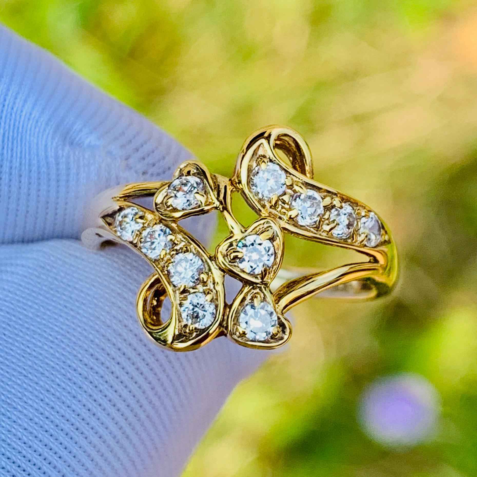 Natural Diamond Ring – 18K Yellow Gold