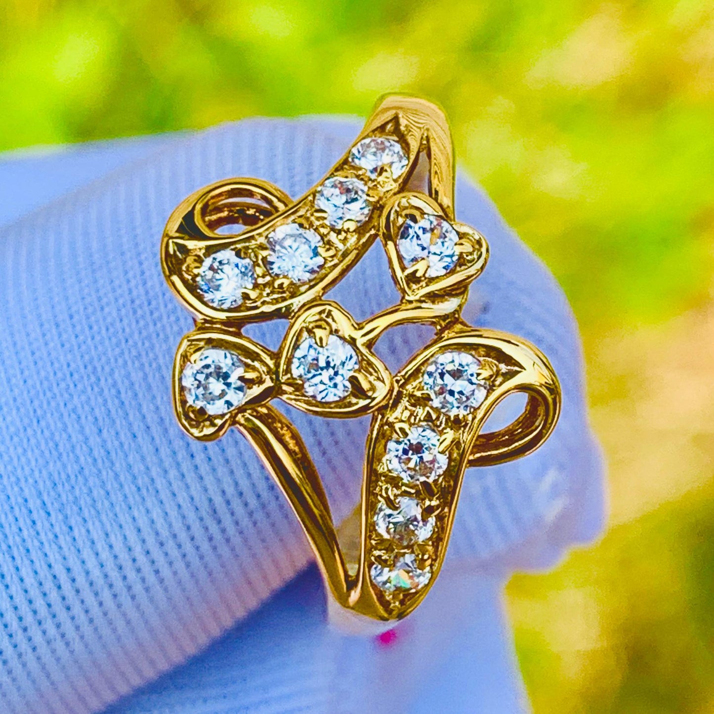 Natural Diamond Ring – 18K Yellow Gold