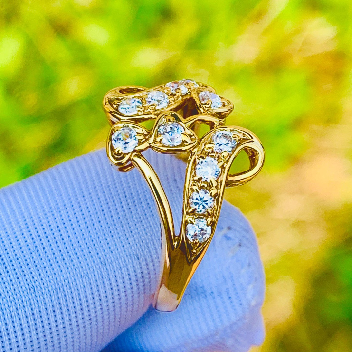 Natural Diamond Ring – 18K Yellow Gold