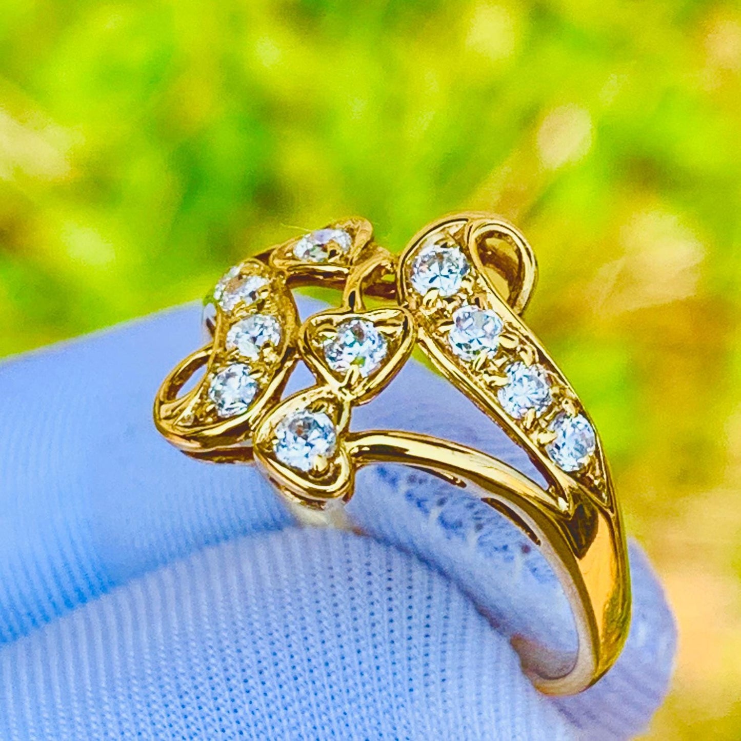 Natural Diamond Ring – 18K Yellow Gold