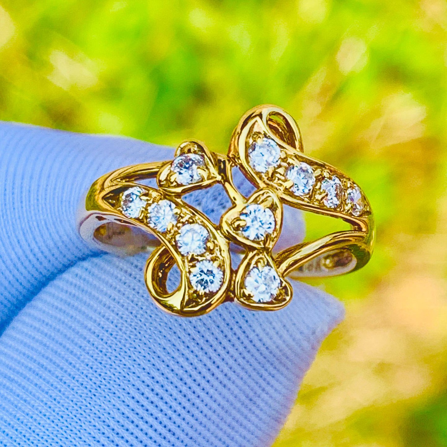 Natural Diamond Ring – 18K Yellow Gold