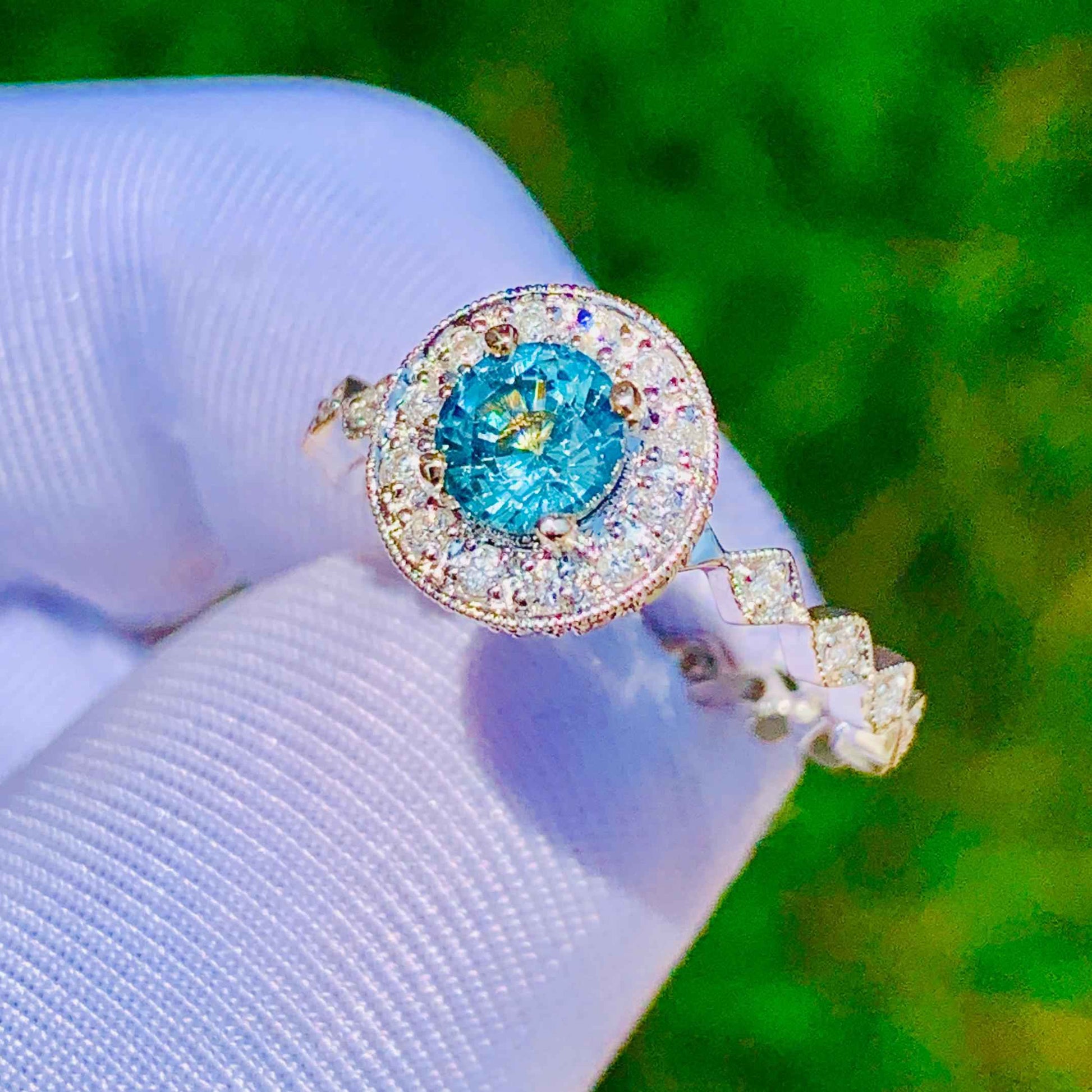 Teal Sapphire Halo Ring – 14K White Gold & Natural Diamonds