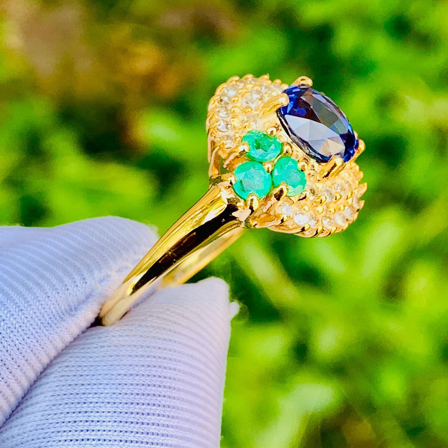 4.28ct Royal Blue Sapphire Ring – 14K White Gold with Natural Emeralds & Diamonds