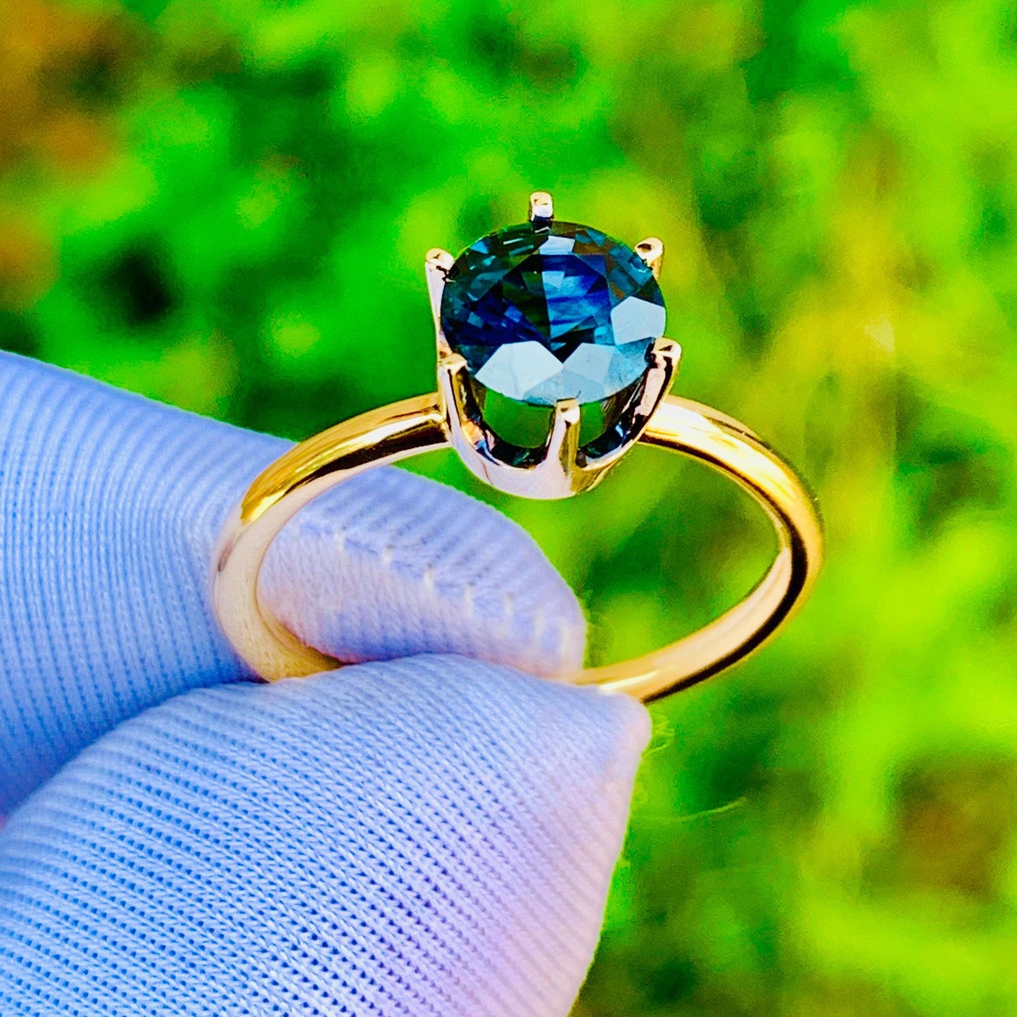 1.50ct Teal Sapphire Ring – 14K White Gold