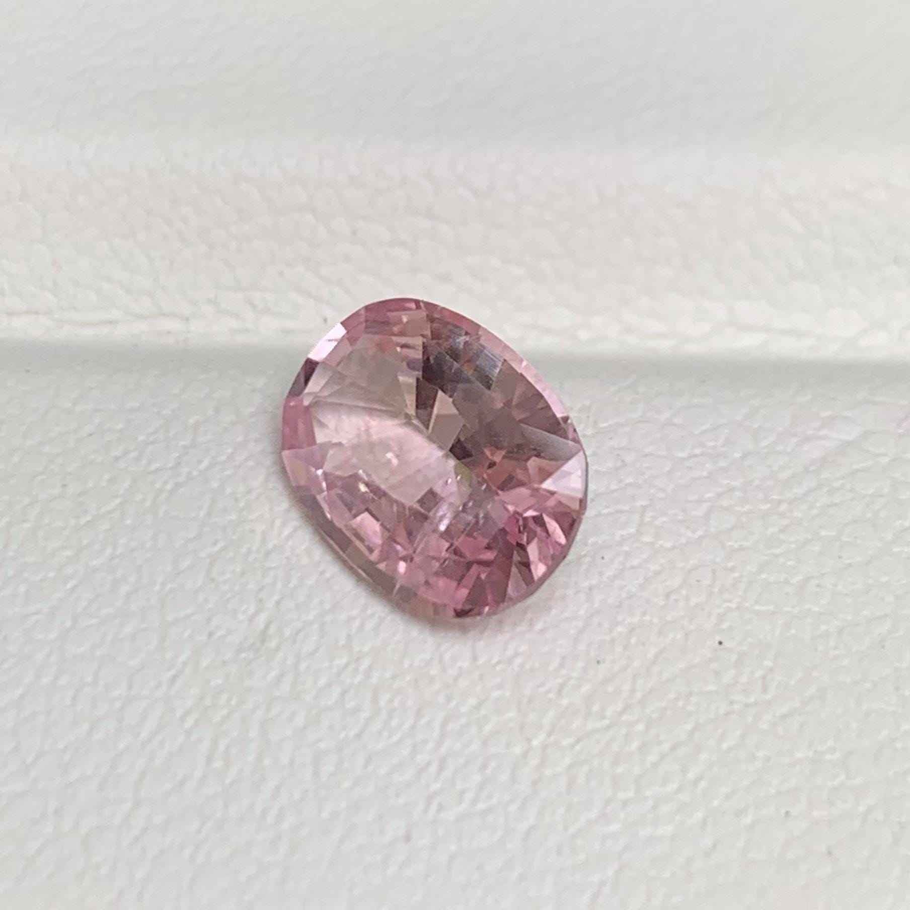 Natural Padparadscha Sapphire 1.74ct Heated  Oval Cut Loose Gemstone for Ring or Pendant