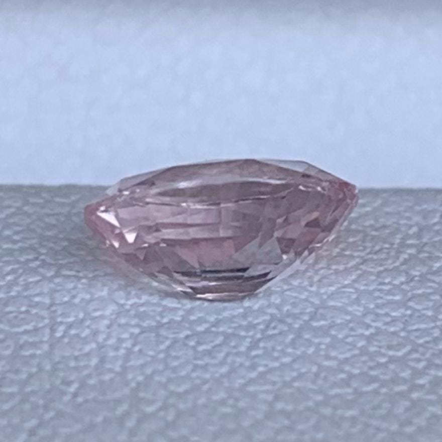 Unheated Peach Sapphire 1.08ct  Natural Oval Cut Pastel Gemstone for Fine Jewelry