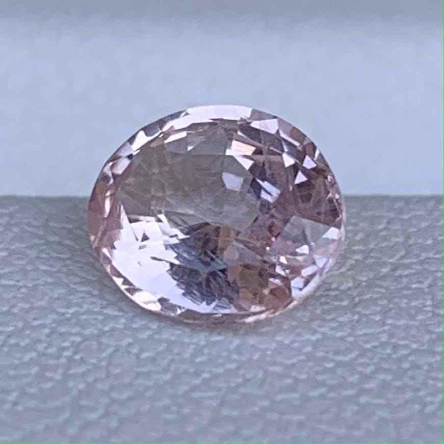 Unheated Peach Sapphire 1.08ct  Natural Oval Cut Pastel Gemstone for Fine Jewelry