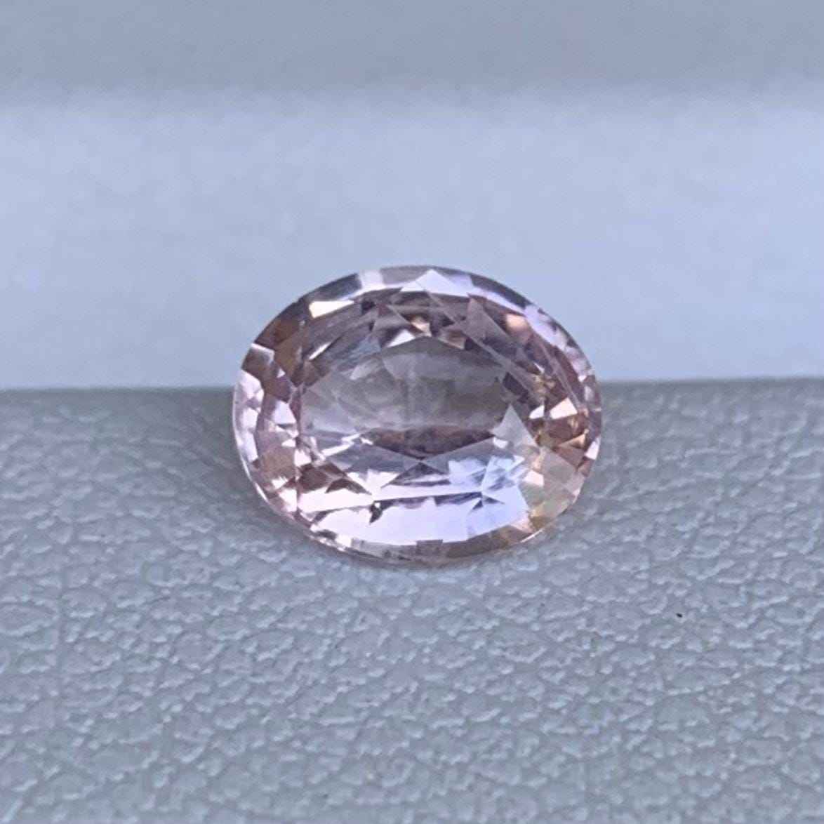 Unheated Peach Sapphire 1.08ct  Natural Oval Cut Pastel Gemstone for Fine Jewelry