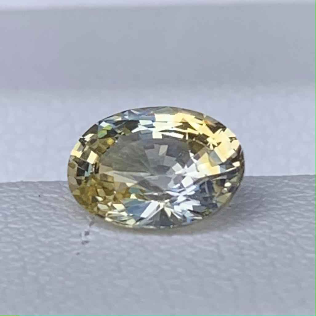 Bi-Color Sapphire 1.17ct Unheated  Natural Oval Cut Two-Tone Sapphire Gemstone