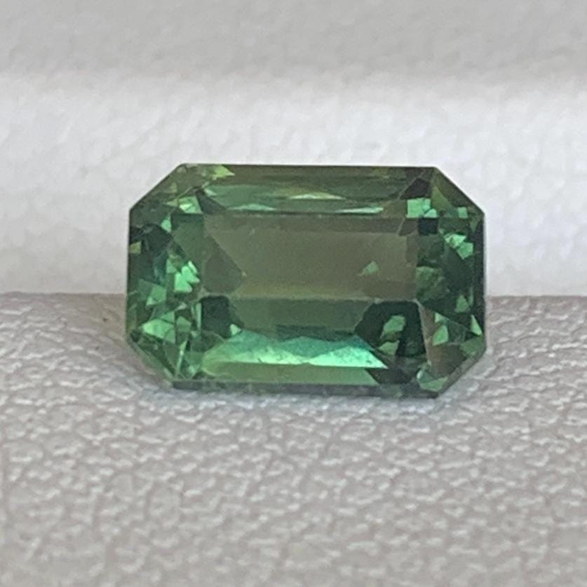 Green Sapphire 1.51ct Unheated  Natural Emerald Cut Green Sapphire Gemstone for Fine Jewelry