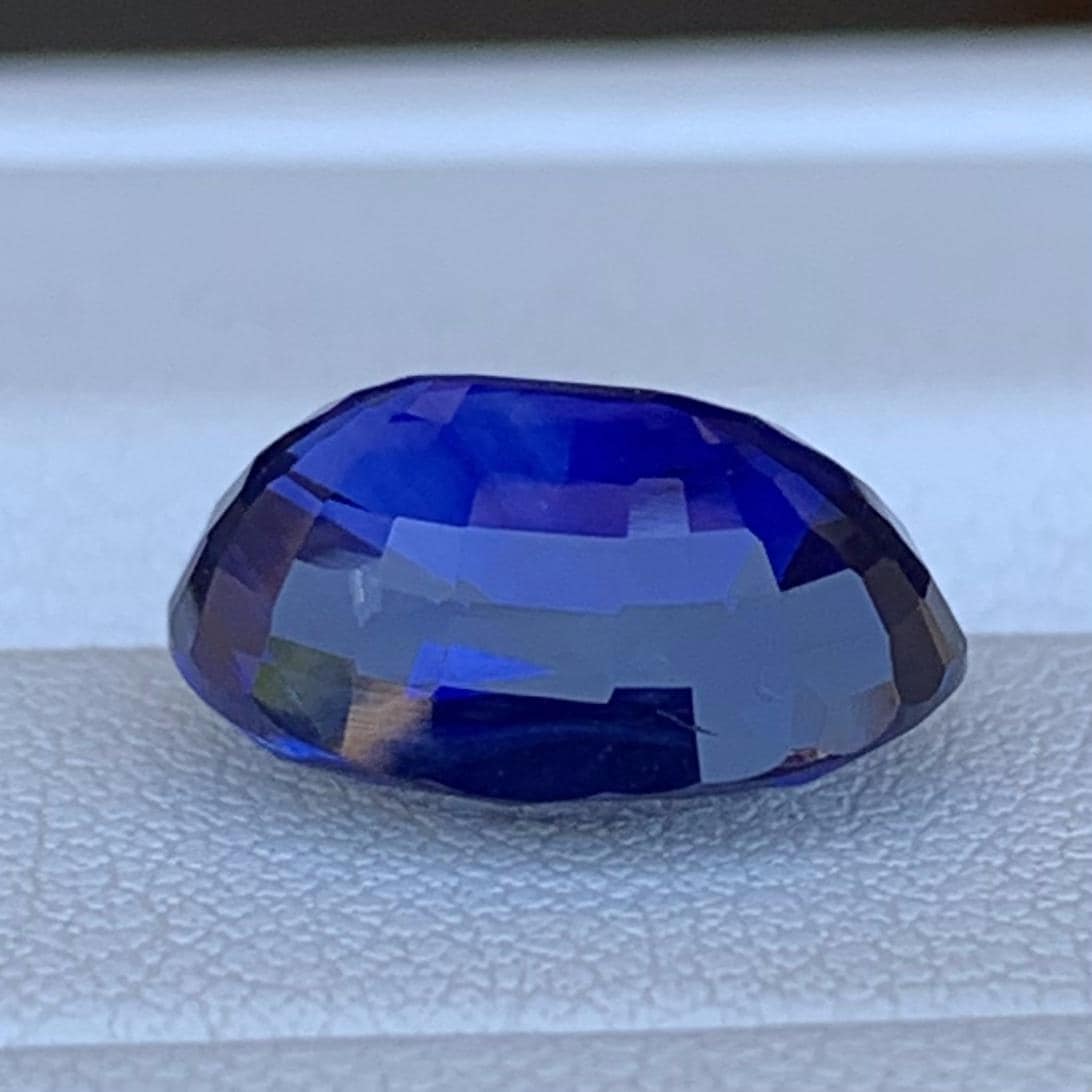 Royal Blue Sapphire 7.13ct Heated  Natural Oval Cut Statement Sapphire for Fine Jewelry