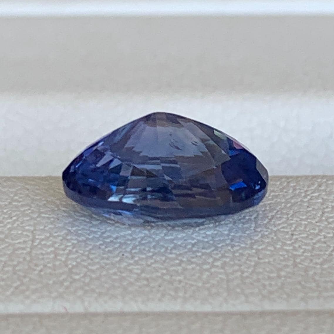 Color Change Sapphire 3.50ct Unheated  GUILD Certified Oval Cut Blue to Purple Sapphire Gemstone