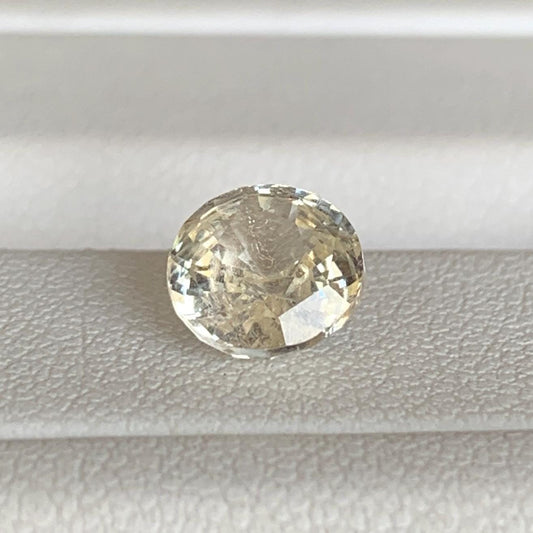 Yellow Sapphire 1.88ct Unheated  Natural Oval Cut Golden Sapphire Gemstone for Fine Jewelry