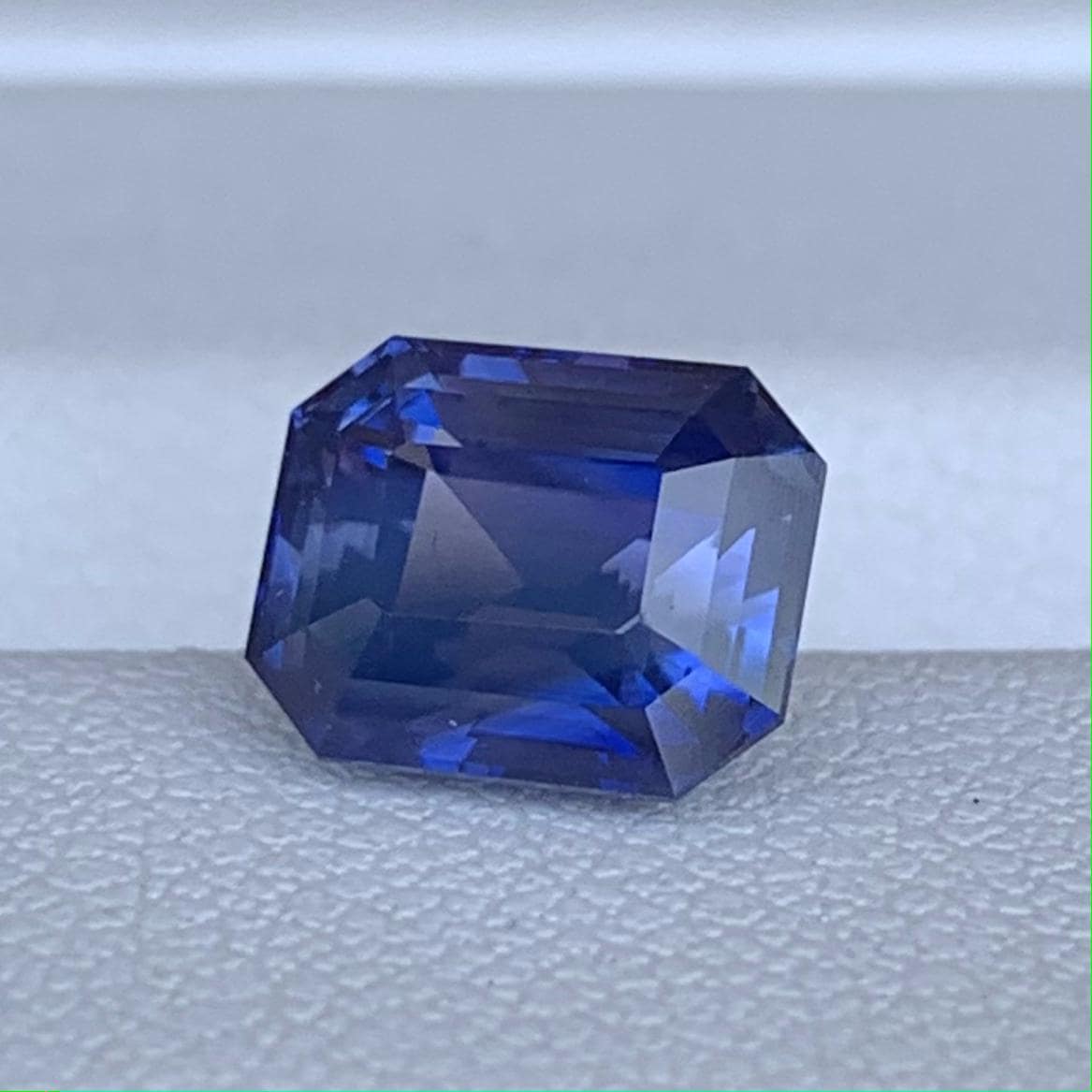Bi-Color Blue Sapphire 2.71ct Natural Heated  Emerald Cut Two-Tone Sapphire Gemstone for Fine Jewelry